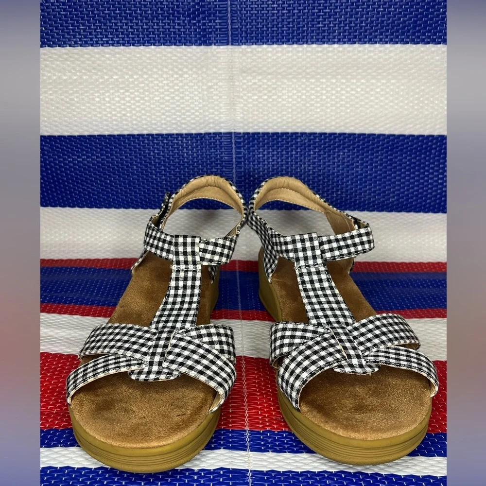 NEW Lands' End Women's Comfort Adjustable Gingham Sandals - Megan Gingham Style